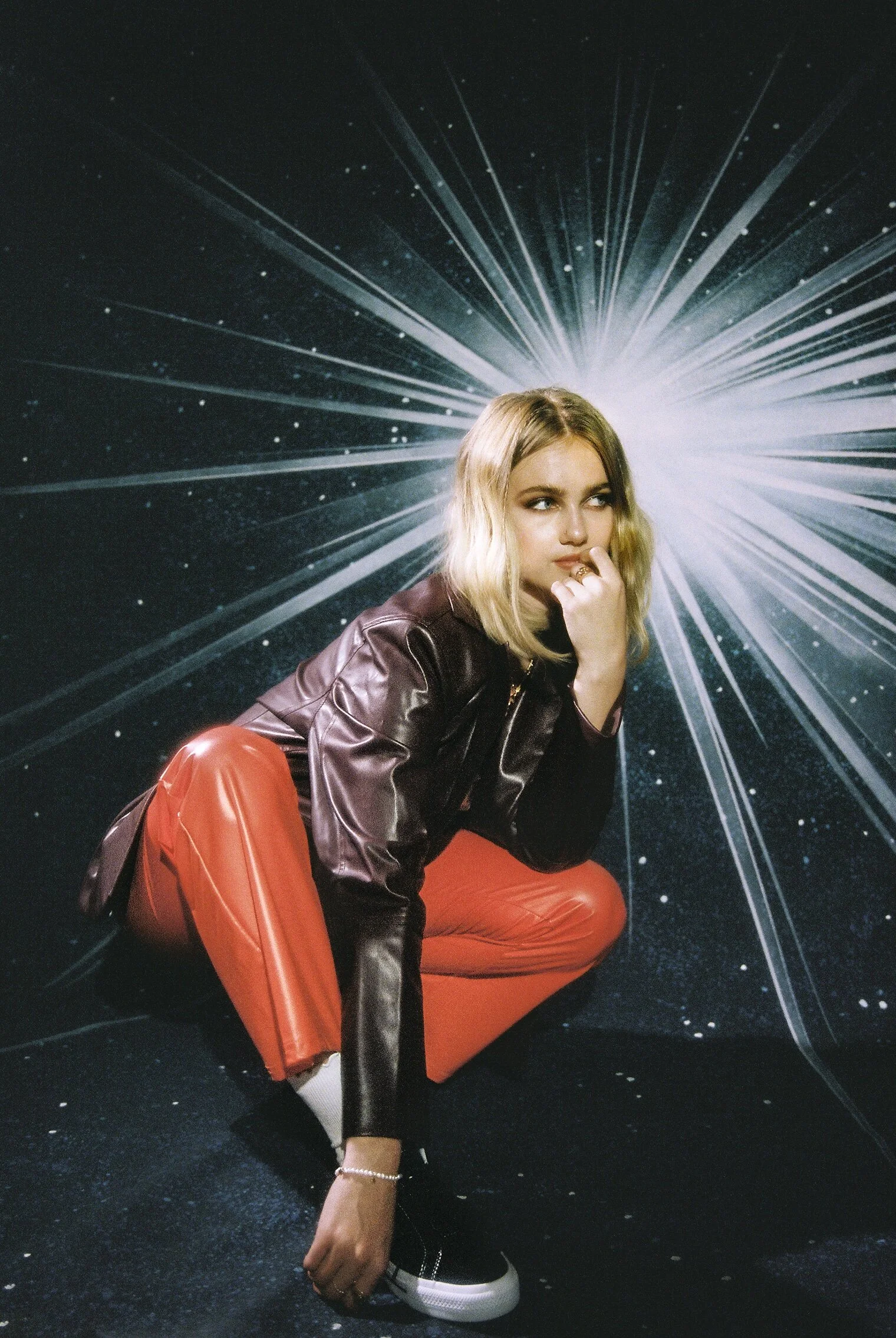 Claire Rosinkranz releases her second EP '6 Of A Billion' — THE